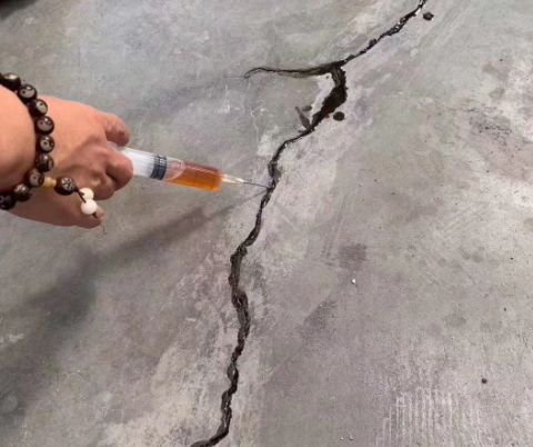平度混凝土裂缝修补技术详解​